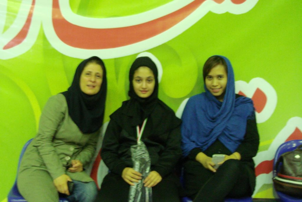 مقام سوم کشوری در کنار خانم جلالیان و یک مربی خارجی